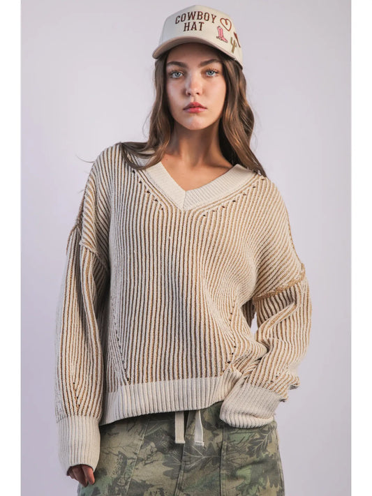 Slightly Oversized Two Tone Knit Casual Sweater